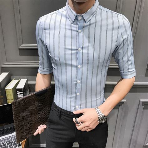 Fashion 2019 Summer New Half Sleeve Shirt Men Streetwear Casual Striped