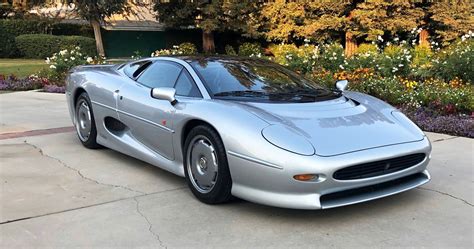 Ultra Rare Jaguar Xj220 Supercar Hiding Out In Fresno Pops Up On Bring