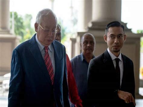 Perubahan estimasi, seperti penurunan umur manfaat aktiva untuk tujuan penyusutan. Najib tak puas hati Laporan Audit 1MDB