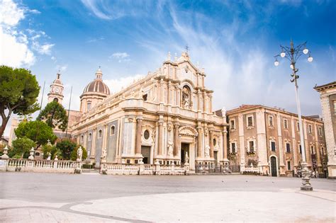 Piazza Del Duomo In Catania Sicily Maximize