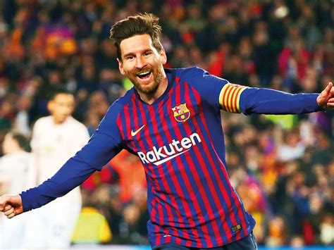 Последние твиты от leo messi(@wearemessi). Messi beats Ronaldo to Uefa's Goal of Season award | Football - Gulf News