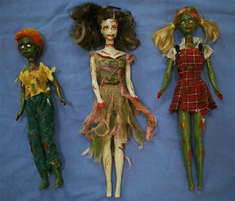 Zomthree Zombie Barbie Creepy Dolls Creepy Halloween