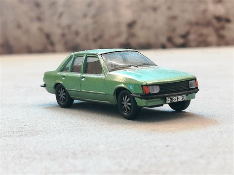 Opel Rekord E Limousine Modellauto Herpa In Gr N Von Mitglied Er