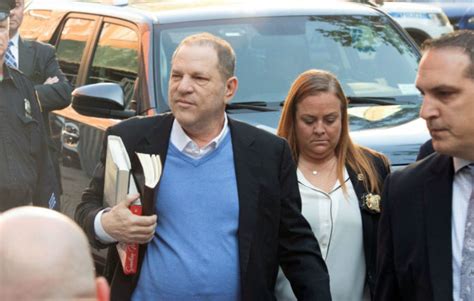 harvey weinstein turns himself in on sex crime charges