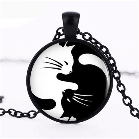 Vintage Two Yin Yang Cats Pendant Necklace Black Pendant Necklace