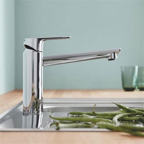Grohe Bauedge Chrome Medium Spout Single Lever Kitchen Sink Mixer Tap 31693000 Single Lever