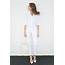 15 Super Trendy All White Summer Outfits  Be Daze Live