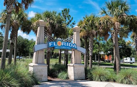 The Welcome To Florida Sign Has Tons Of History