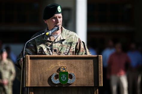 1st Bn 10th Sfg Change Of Command Article The United