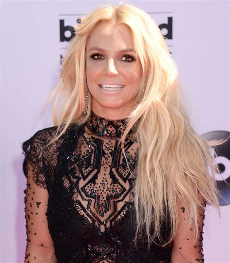 Britney Spears 2016 Billboard Music Awards 11 Gotceleb