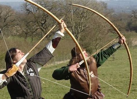 Clout Archery — змагання у навісній стрільбі з лука на точність G Archery