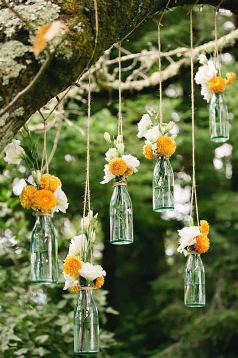 Awe-Inspiring Hanging Decorations For A Voguish And Attractive Wedding