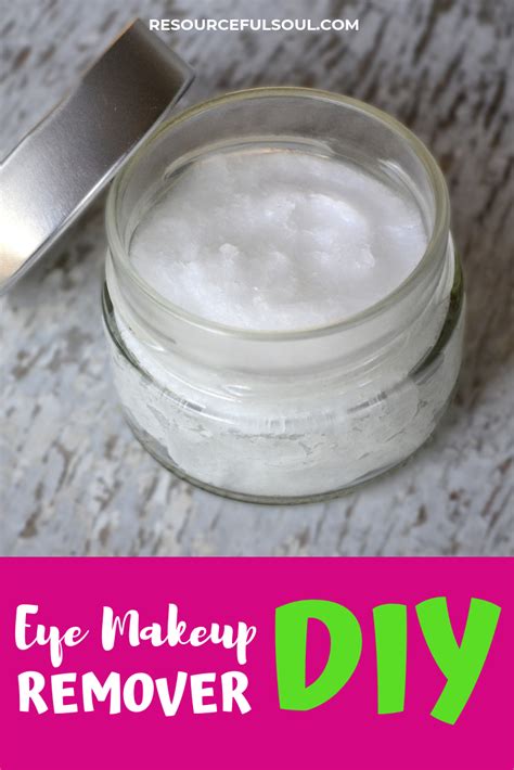 Learn How To Make An Simple Diy Coconut Oil Eye Makeup Remover It Is Natural And Perfect