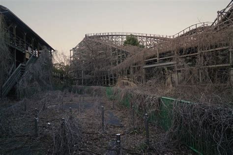 Photos Take Us Inside Nara Dreamland An Abandoned Theme Park In Japan