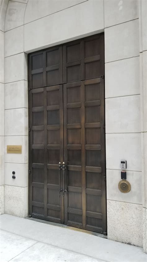 Press Ellison Doors Welcome Residents At Nycs 520 Park Avenue