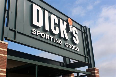 Dicks Sporting Goods Picking Up Steam