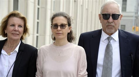 Seagram Heir Clare Bronfman Is Sentenced To 81 Months In Nxivm ‘sex Cult’ Sase World News