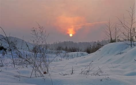 С древних времен считалось, что зимнее солнцестояние имеет особую магическую силу и энергетику. Самый короткий день в 2019 году: зимнее солнцестояние ...