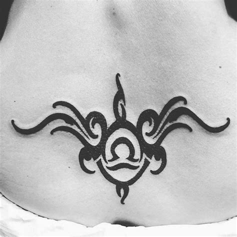 Undefined In 2021 Stylish Tattoo Tramp Stamp Tattoos Back Tattoo Women