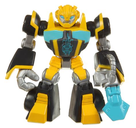On the run in the year 1987, bumblebee finds refuge in a junkyard in a small california beach town. Figure Packs Bumblebee and Scrapmaster (Transformers ...