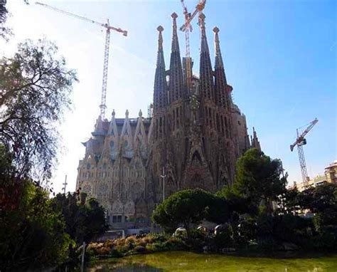 Die top 10 der schönsten sehenswürdigkeiten in barcelona. Barcelona Sehenswürdigkeiten - Top 10 Highlights Barcelona
