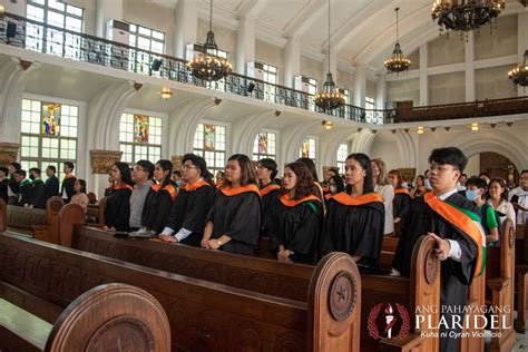 Ang Pahayagang Plaridel On Twitter Tingnan Isinasagawa Ang Baccalaureate Mass Para Sa Mga