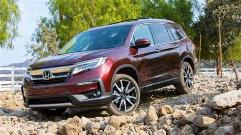 The 2022 Honda Pilot Se Adds Just 2 Features To This Suv
