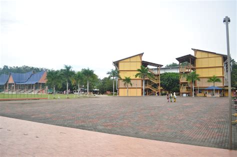 Kolej matrikulasi negeri sembilan (kmns) ialah salah sebuah kolej matrikulasi yang dikendali sepenuhnya oleh bahagian matrikulasi, kementerian pelajaran malaysia. ! kata-kata kosong !: Kolej Matrikulasi Negeri Sembilan