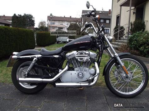 883 см³ / 53 л.с. 2006 Harley Davidson Sportster XL 883C Custom