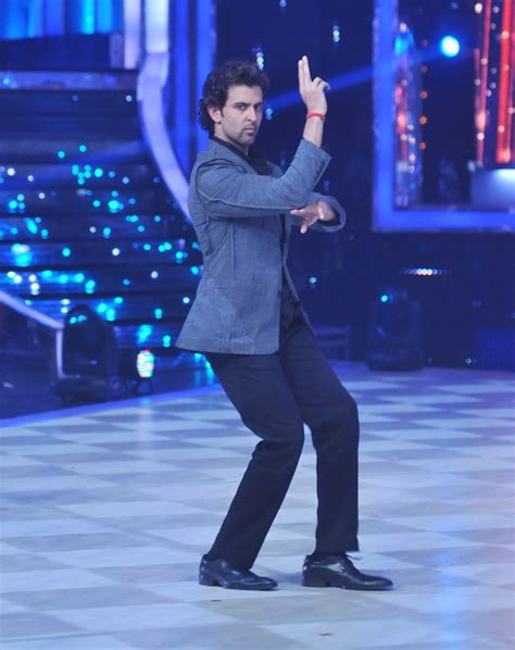 Hrithik Roshan Dancing At Jhalak Dikhhla Jaa Season 6 Super Finale Rediff Bollywood Photos