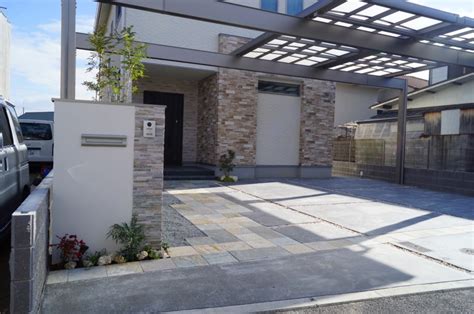 姫路市外構｜三台分駐車可能なかっこいい大型カーポートUスタイルのある新築外構｜姫路市の外構・エクステリア・お庭のことなら、サンガーデンへ。