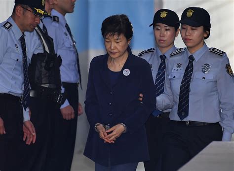 Park Geun Hye Ex President Of South Korea Sentenced To 24 Years Prison For Corruption Cbs News