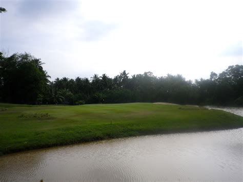 Tering Bay Golf And Country Club