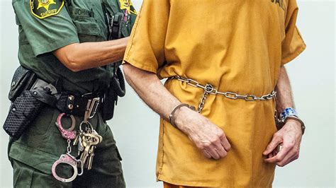 Judge Orders Waist Chains Removed From Inmates At Orange County