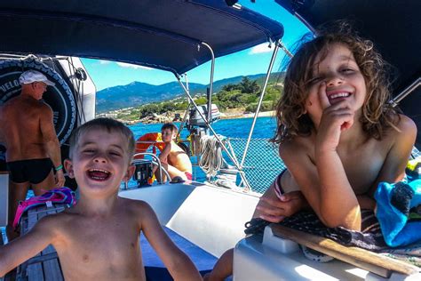 Vacances en Corse en famille à bord du voilier Luckystar avec SkipperVoilier Luckystar