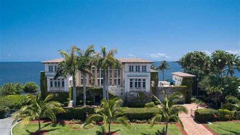 689 Million Waterfront Home In Coral Gables Fl Homes Of The Rich
