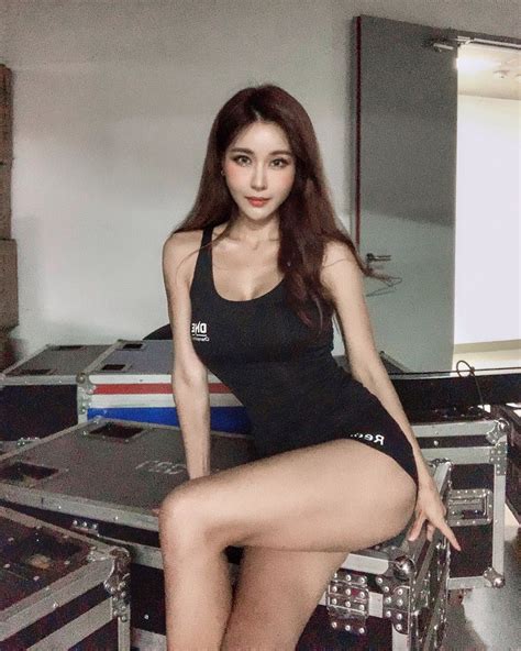 Park Si Hyun Sexiest Korean One Championship Ring Girl Exotic Asian
