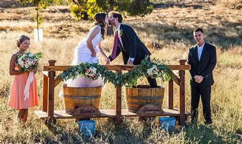 30 Traditional and Unique Unity Ceremony Ideas | Shutterfly