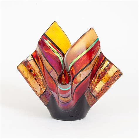 Varda Avnisan Glass Artist Artful Home In 2022 Glass Vessel Glass Art Glass Art Sculpture