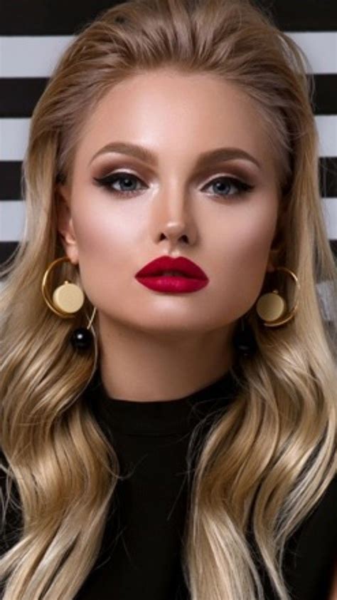 Red Lips Makeup Look Makeup Looks Blonde Hair Red Lips Pretty Face Simply Beautiful Red