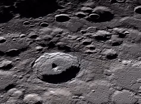 Nasa Just Released A ‘moon Tour Video In Stunning 4k