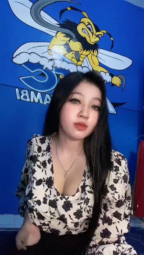 Gairah Mama Muda Goyang Tiktok Janda Bigo Live Hot Desah By Diana Septian
