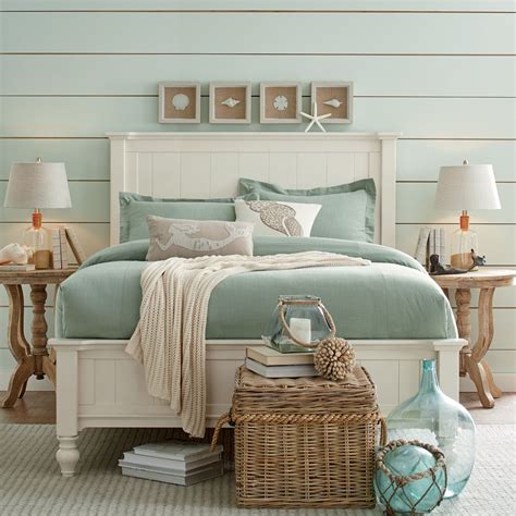 Easy ways of creating lake house bedroom decorating ideas. 4 Piece Seashell Wall Décor Set | Beach house bedroom ...