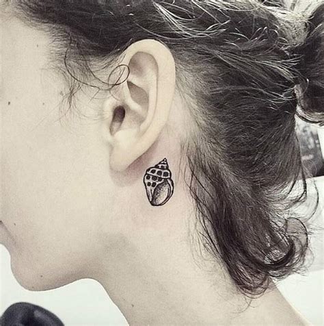 If you want a behind the ear tattoo, then you came to the right place. 40+ Amazing Behind The Ear Tattoos For Women - TattooBlend