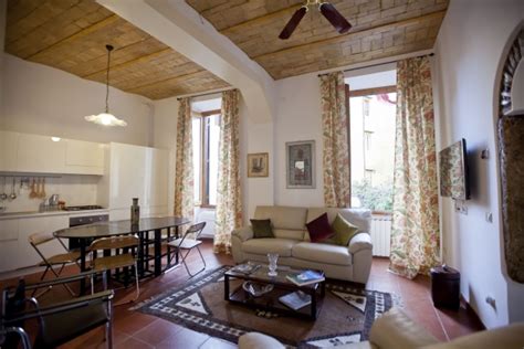 You will find two bright similar bedrooms, each with a king size bed, spacious wardrobe, and a desk. Rome Vacation Rental: 1 bedroom, WIFI, Trastevere ...