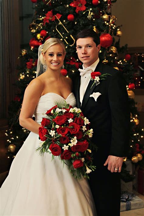 The Perfect Picture Christmas Wedding Flowers Christmas Wedding