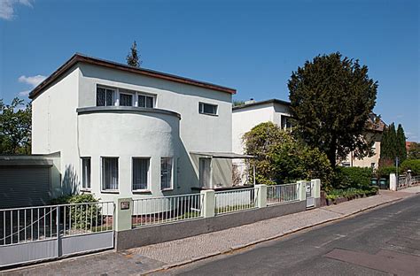 Dessau masters' houses is 15 km from the apartment, while bauhaus dessau is 15 km from the property. Häuser Naurath und Hahn von Richard Paulick (1928 ...