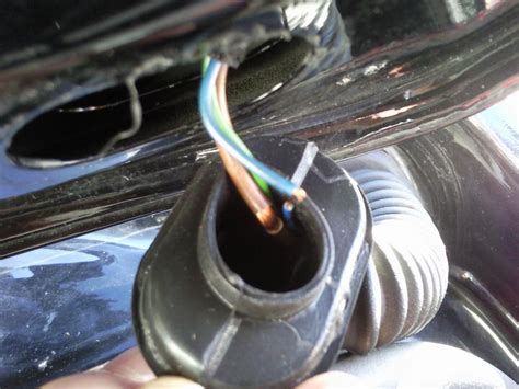 Vw golf 5 plus 5m 03 08 schaltplan. Kabeldurchführung Heckklappe - Golf 4 Forum