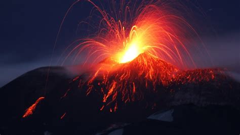 An earthquake with a magnitude of 2.7 was hello everyone, today's video is all about volcanic eruptions that occurred in the year 2020. Mt Etna explosion caught on film by BBC film crew