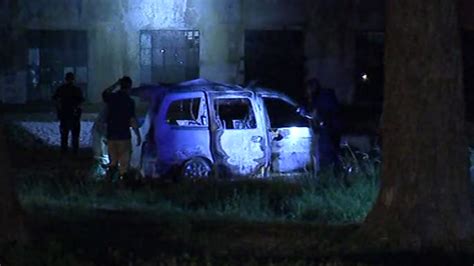 Body Found In Burned Out Van In North Houston Abc13 Houston
